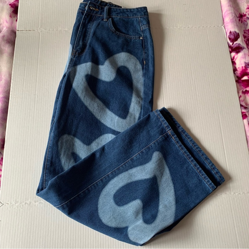 Blue Straight leg( Baggy look)  Heart Pattern Jeans